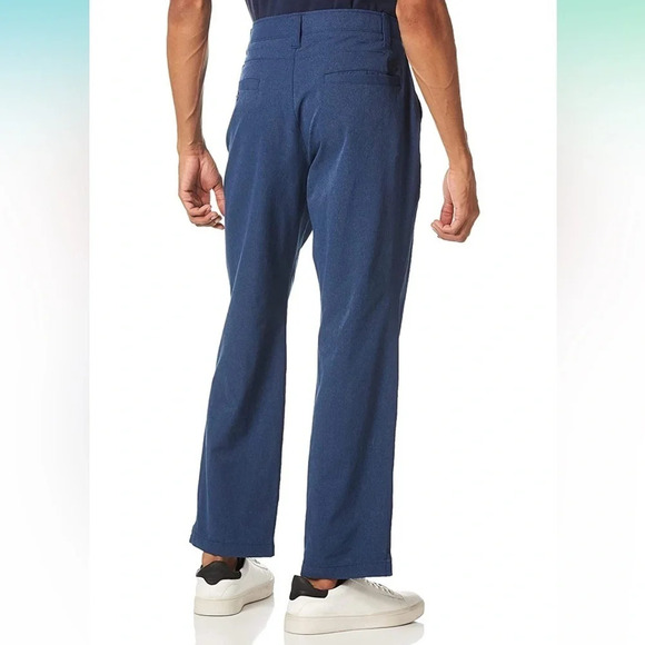 Under Armour • Match Play Vented Pants - Picture 2 of 11